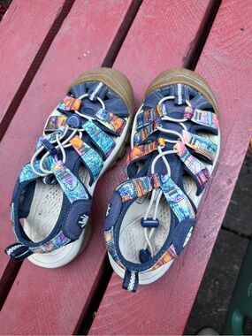 Keen Women Multicolor Outdoor Sandals - Navy with Rainbow Accents